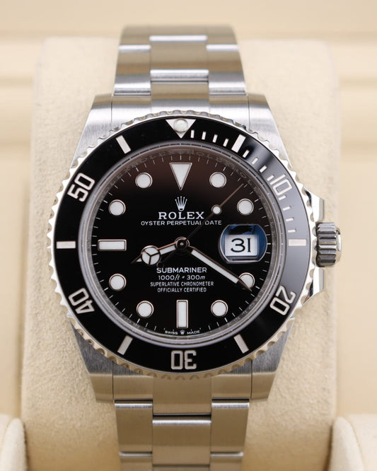 ROLEX SUBMARINER BLACK ROTATING DIAL WITH MASTER LOCK