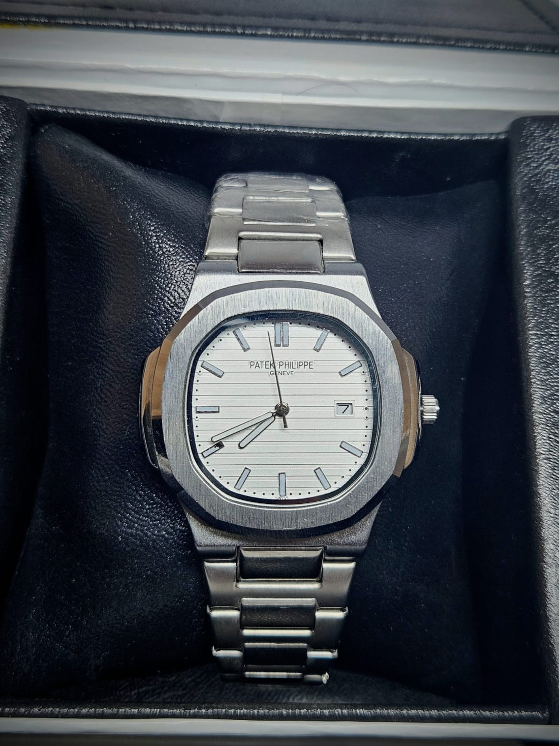PATEK PHILLIPE SILVER WITH WHITE DIAL WITH DATE WORKING